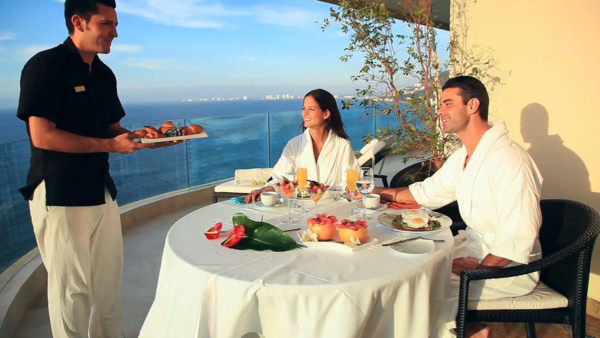 room service garza blanca